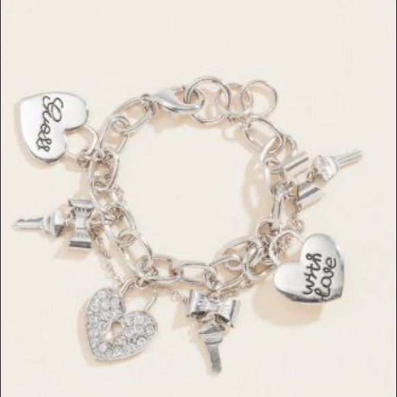 Guess Charm Bracelet Hearts Lock Key Silver Tone. - Picture 2 of 4